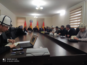 “Үй-бүлөлүк зомбулук окуялардына натыйжалуу таасир этүү: субъекттерди координациялоо жана өз ара аракеттенүү” боюнча